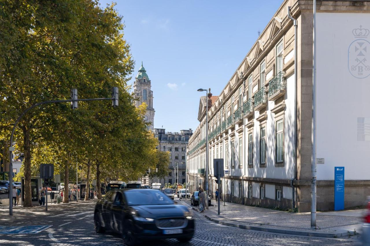 Апартаменты Downtown 2 Minutes By Walk To Center And Metro-Direct To Airpot T4 Порту Экстерьер фото